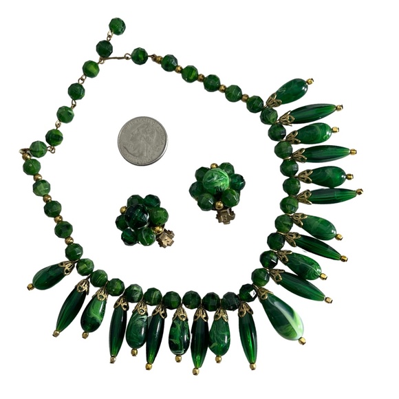 Vintage Green Hues Choker Necklace Earrings Set - Picture 9 of 10